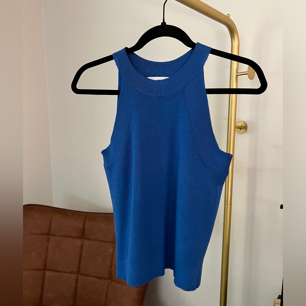 Cornflower blue crop top